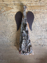 Load image into Gallery viewer, Waldfabrik Angel with metal wings 12cm