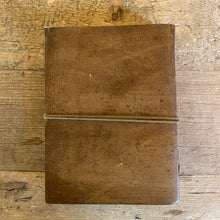 Load image into Gallery viewer, Leather Journal - Heart
