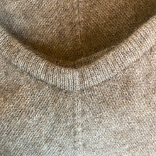 Load image into Gallery viewer, Lothlorian Plain Poncho