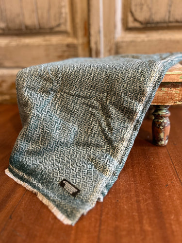 Wool/Cashmere Emerald Diamond Shawl