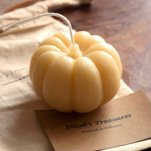 Load image into Gallery viewer, Fairytale Pumpkin Candle