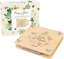 Load image into Gallery viewer, Moulin Roty Le Jardin Flower Press