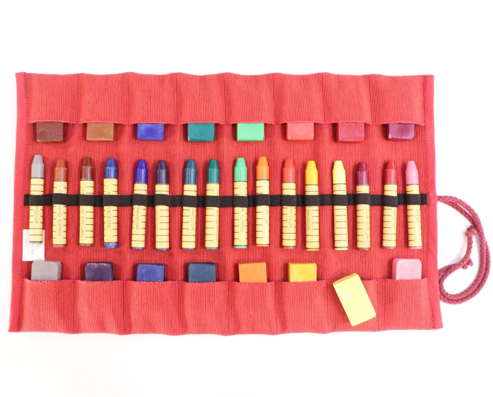 Sedulus Crayon Roll for 16 stick and block crayons, unfilled green
