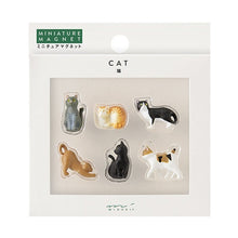 Load image into Gallery viewer, Miniature Magnet 6 piece Cat