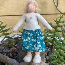 Load image into Gallery viewer, Ambrosius Mother doll - blonde