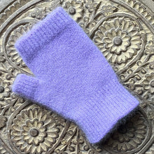 Load image into Gallery viewer, Penelope Durston Sloves - short cuff