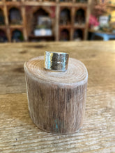 Load image into Gallery viewer, Silver and Rose Gold Ring G164