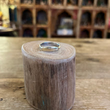 Load image into Gallery viewer, Silver Ring P