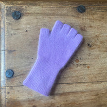 Load image into Gallery viewer, Penelope Durston Fingerless Gloves - medium cuff