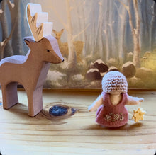 Load image into Gallery viewer, Tricia 2026 Lantern Children