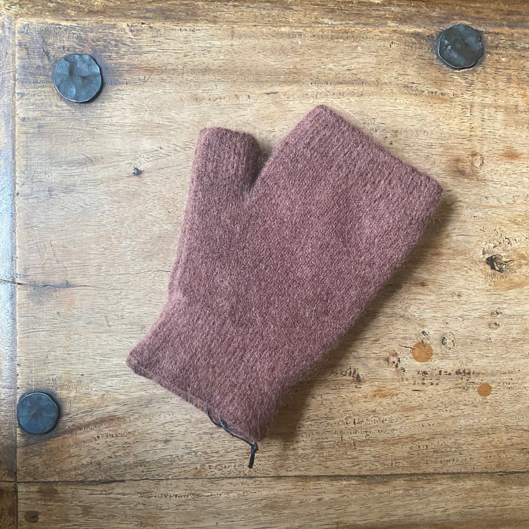 Penelope Durston Sloves - short cuff