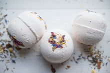 Load image into Gallery viewer, Natural Vegan Bath Bomb - assorted