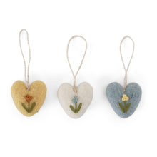Load image into Gallery viewer, Gry &amp; Sif Mini Heart with Flower Hanging Decoration - assorted