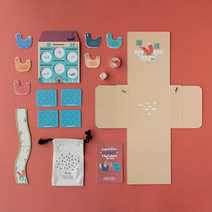 Cooperative Pocket Game Cluck, Cluck, The Fox!
