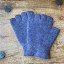 Load image into Gallery viewer, Penelope Durston Fingerless Gloves - short cuff