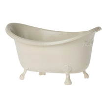 Load image into Gallery viewer, Maileg Bathtub for Mouse
