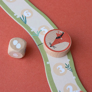 Cooperative Pocket Game Cluck, Cluck, The Fox!