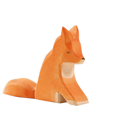 Fox - sitting