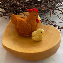 Load image into Gallery viewer, Felt Hen