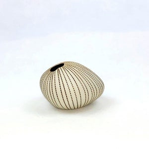 Pebble Small Vase - Chalk/ Brown Pinstripe