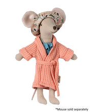 Load image into Gallery viewer, Maileg Miniature Bathrobe - Coral