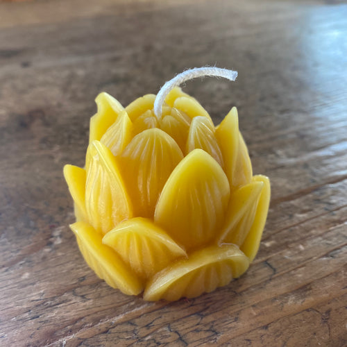 Beeswax Candle - Small Lotus