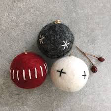 Felt Bauble Hanging Christmas Deco - Grey with stars