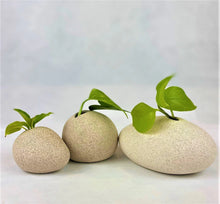 Load image into Gallery viewer, Pebble Large Vase - White Sand