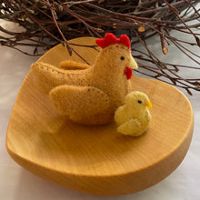 Load image into Gallery viewer, Felt Hen